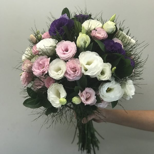 bouquet de lisianthus