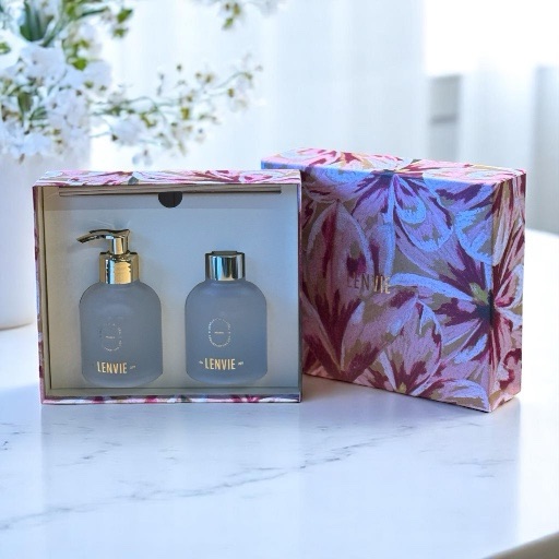 kit Lenvie | Magnolia Pacifica